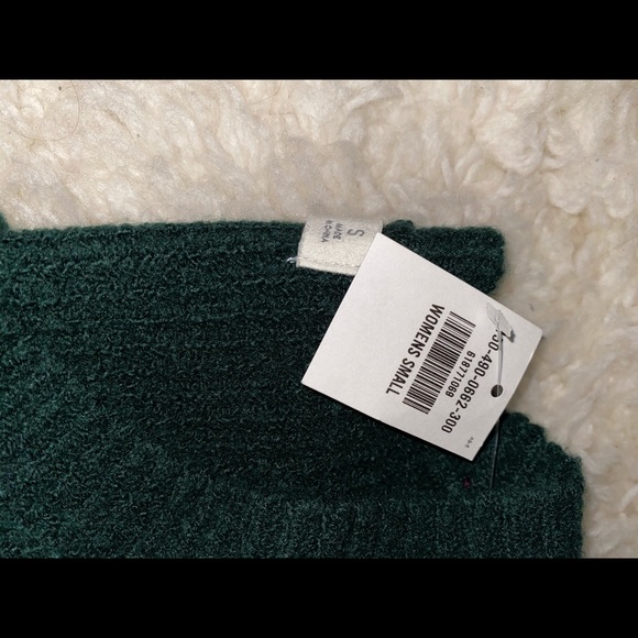 S ABERCROMBIE sweater - Picture 3 of 3
